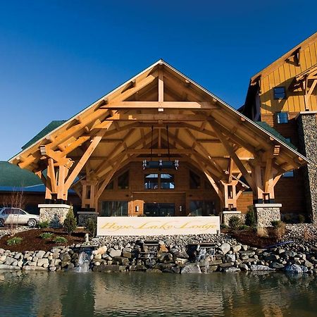 Hope Lake Lodge & Indoor Waterpark Cortland Zewnętrze zdjęcie