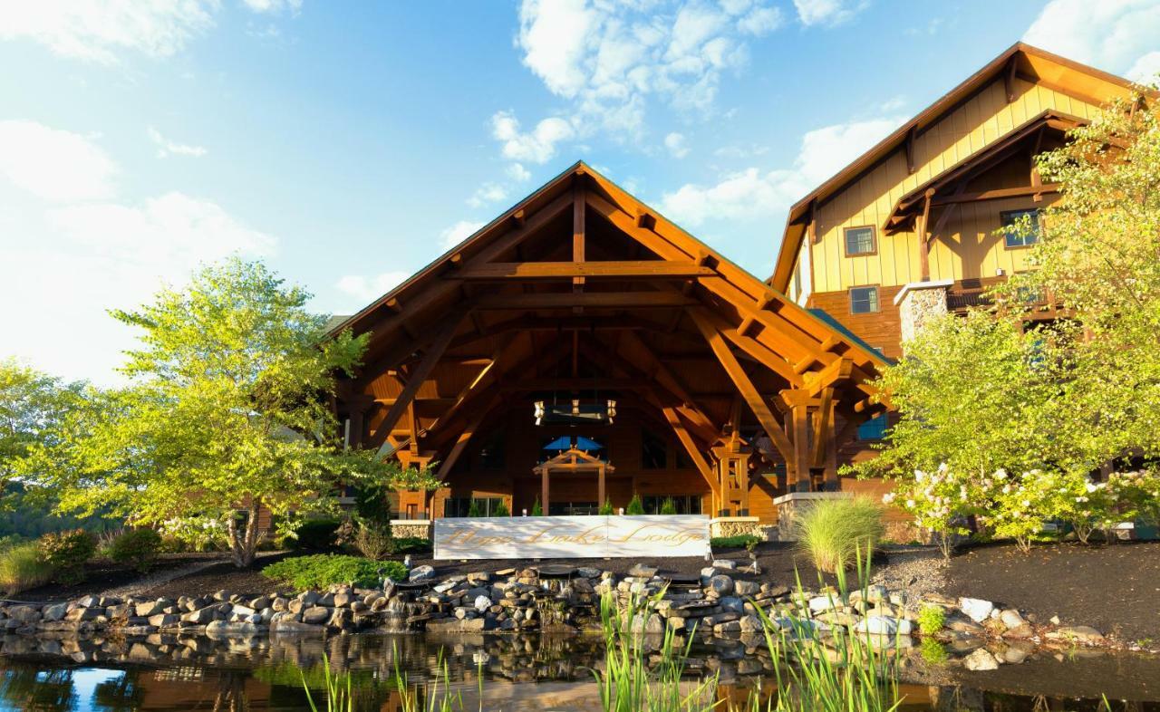 Hope Lake Lodge & Indoor Waterpark Cortland Zewnętrze zdjęcie